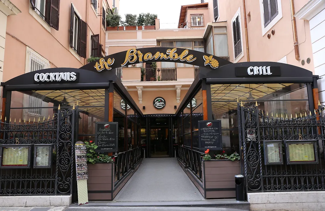 Alessandro Palace & Bar-1
